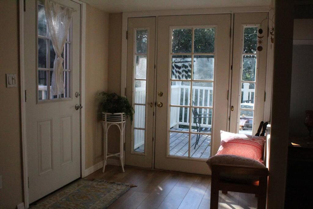 جوليان Blue Bird Cottage - Pet Friendly المظهر الخارجي الصورة