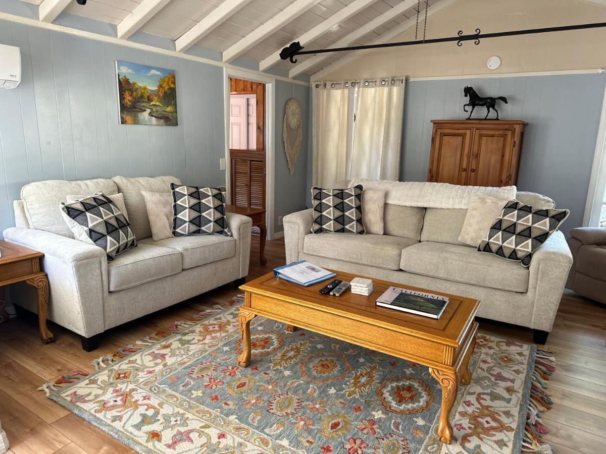 جوليان Blue Bird Cottage - Pet Friendly المظهر الخارجي الصورة
